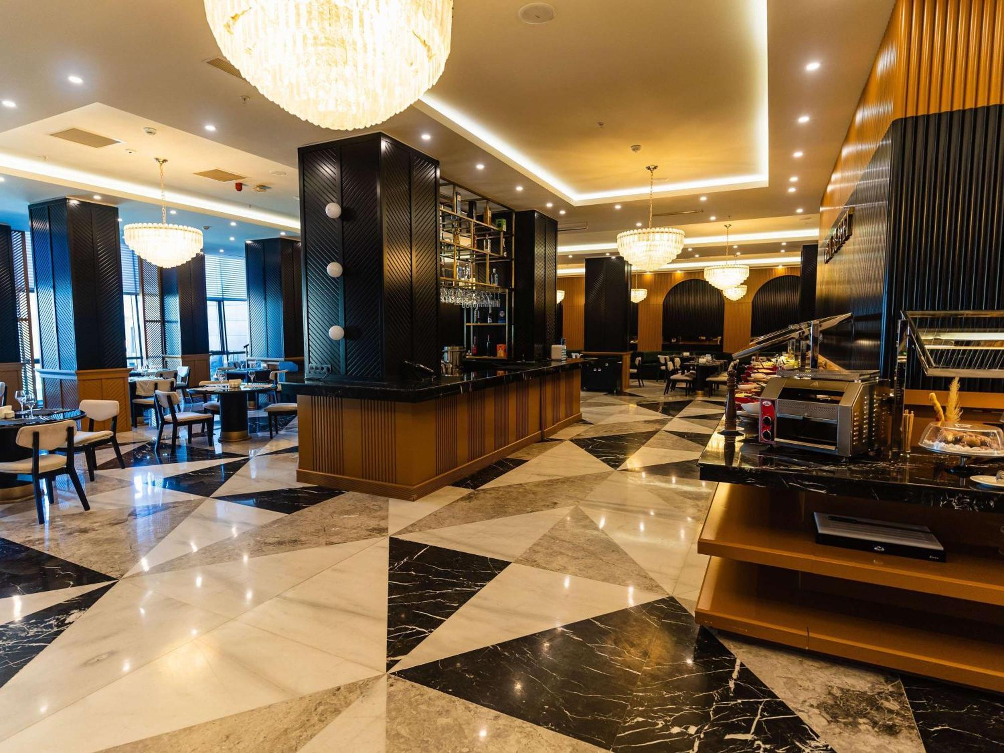 Mercure Baku City Exterior foto